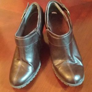 Soft plush leather women shoes